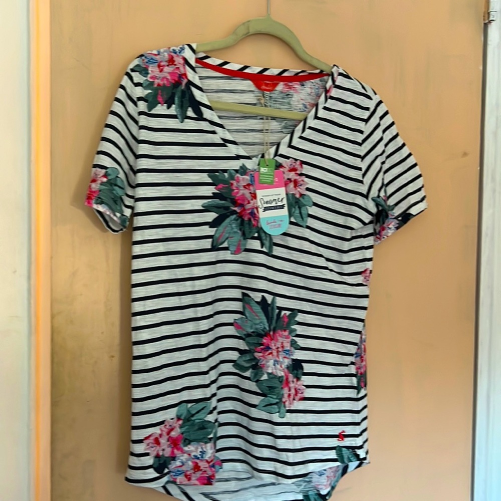 Joules NWT Cotton Slub Short Sleeve Vneck Top w/Print